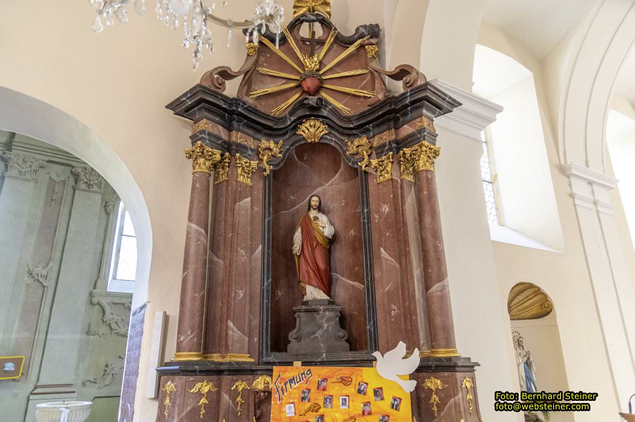 Katholische Pfarrkirche hl. Pankratius, Asparn an der Zaya, September 2023