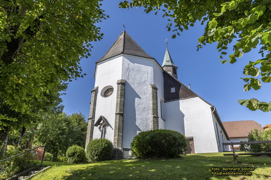 Katholische Kirche 'Maria Namen', M�nichkirchen, September 2023