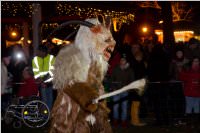 Perchtenlauf am Ebenfurther Adventmarkt, 28.11.2015