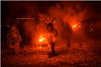 Perchtenlauf am Ebenfurther Adventmarkt, 02.12.2017