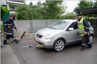 FF Neufeld: Fahrzeugbergung aus Tiefgarage, 23.06.2015