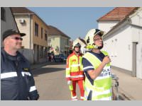 Erdbeben�bung mit Pflegeheimevakuierung in Neufeld, 22.06.2013