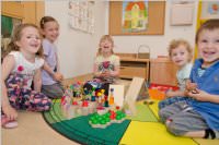 Tag der offenen T�r im Neufelder Kindergarten, 08.05.2015