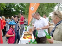 Klimab�ndnis tourt durch Neufeld, 25.06.2014