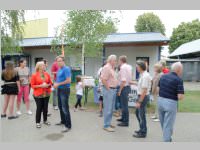 Klimab�ndnis tourt durch Neufeld, 25.06.2014