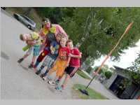 Klimab�ndnis tourt durch Neufeld, 25.06.2014