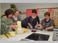 Ukrainischer Kochabend in Neufeld, 20.03.2013