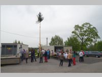 Maibaumaufstellung am Mobilheimplatz, 30.04.2013