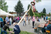 Maibaumaufstellung am Mobilheimplatz, 30.04.2015