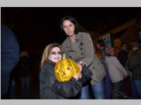 K�rbisschnitzen mit der �VP Neufeld, 31.10.2013