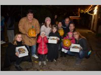 K�rbisschnitzen mit der �VP Neufeld, 31.10.2013