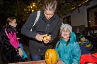K�rbisschnitzen mit der �VP Neufeld, 31.10.2015