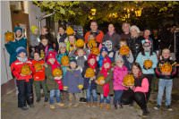 K�rbisschnitzen mit der �VP Neufeld, 31.10.2015
