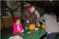 K�rbisschnitzen mit der �VP Neufeld, 31.10.2016
