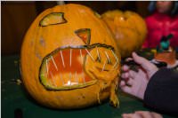 K�rbisschnitzen mit der �VP Neufeld, 31.10.2016