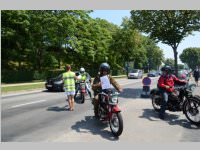 Oldtimer-Fahrt durch Neufeld, 22.06.2013