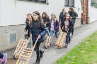 Osterratschen in Neufeld, 14.04.2017