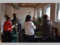Palmbuschenbinden und Palmzweigsegnung in Neufeld, 24.03.2013