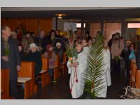 Palmbuschenbinden und Palmzweigsegnung in Neufeld, 24.03.2013