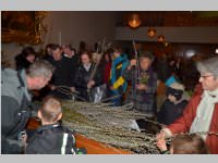 Palmbuschenbinden und Palmzweigsegnung in Neufeld, 24.03.2013