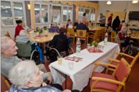 Weihnachtsbasar im Neufelder Pflegeheim, 20.11.2015