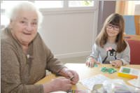 VS Neufeld 1B besucht das Pflegeheim, 29.04.2015