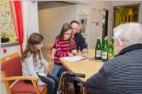 VS Neufeld 3B besucht das Pflegeheim, 30.11.2016