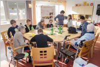 VS Neufeld 3B besucht das Pflegeheim, 30.11.2016