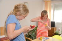 VS Neufeld Gesunde Ern�hrung kocht im Pflegeheim, 15.06.2015