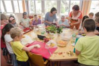 VS Neufeld Gesunde Ern�hrung kocht im Pflegeheim, 13.06.2016