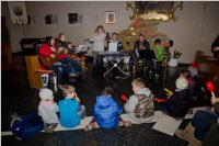 Roratefr�hst�ck mit Volkssch�lern in Neufeld, 10.12.2015