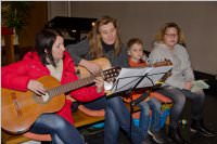 Roratefr�hst�ck mit Volkssch�lern in Neufeld, 10.12.2015