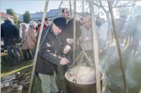 Sausch�delessen in Neufeld Dorf, 31.12.2016