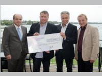 Spendenscheck vom Neufelder Golfopen, 13.08.2014