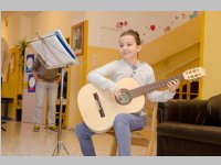 VS Neufeld: Konzert in der Schulaula, 23.12.2014