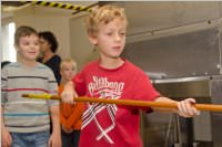 VS Neufeld 2. Klassen in der B�ckerei May, 21.10.2015