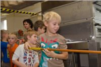 VS Neufeld 2. Klassen in der B�ckerei May, 21.10.2015