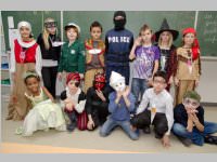Fasching in der Volksschule Neufeld, 04.03.2014