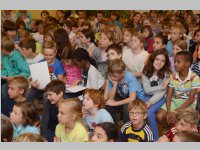 Siegerehrung zur Kids-Olympiade in der VS Neufeld, 27.06.2013
