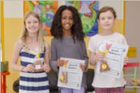 Siegerehrung zur Kids-Olympiade in der VS Neufeld, 26.06.2015