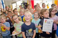 Siegerehrung zur Kids-Olympiade in der VS Neufeld, 26.06.2015