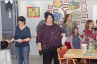 Volksschule feiert Weihnachten im Pflegeheim Neufeld, 22.12.2015