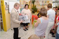 Fahrradhelme f�r die VS Neufeld, 29.06.2015