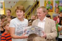 Fahrradhelme f�r die VS Neufeld, 29.06.2015