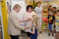 Fahrradhelme f�r die VS Neufeld, 29.06.2015