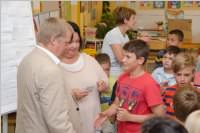 Fahrradhelme f�r die VS Neufeld, 29.06.2015