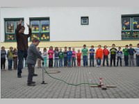 Science Buster in der VS Neufeld, 21.03.2013