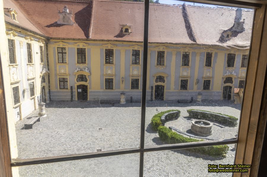 Stift D�rnstein an der Wachaubahn, Juni 2023