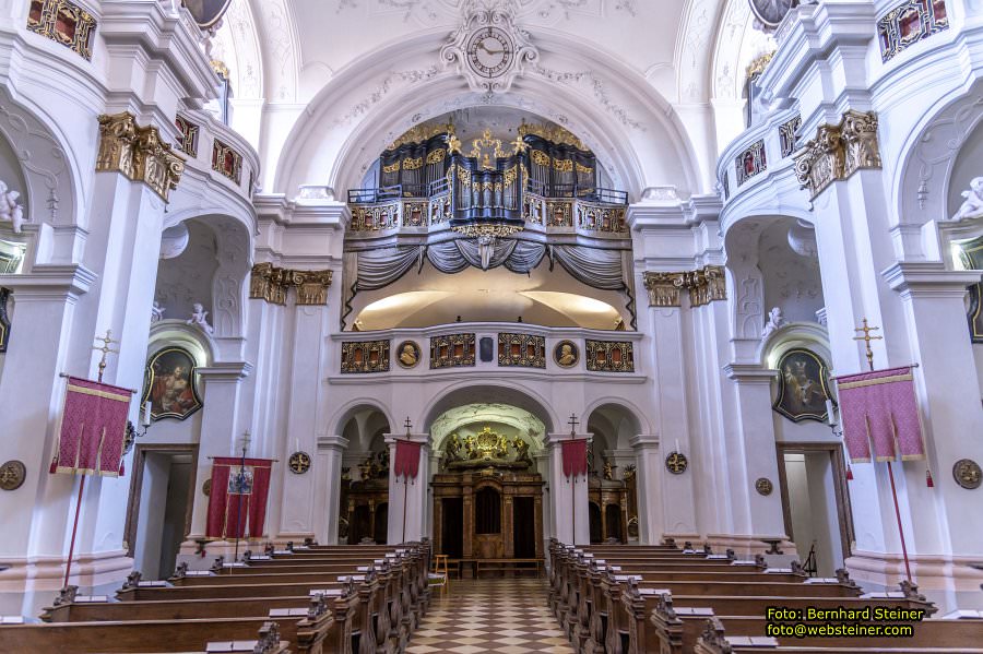 Stift D�rnstein an der Wachaubahn, Juni 2023