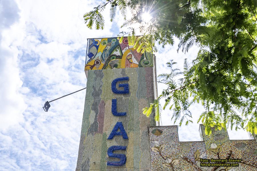 Glasmuseum- Die gläserne Burg, Juni 2023